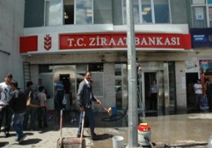 Banka şubesine saldırı
